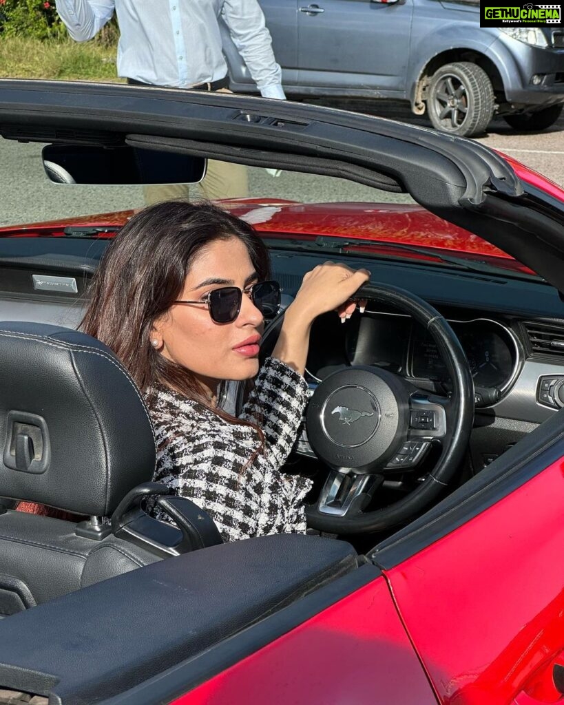 Karishma Sharma Instagram - Fanta boy and i wheeling in our dream car 😍😎😎😎 @paras_kalnawat