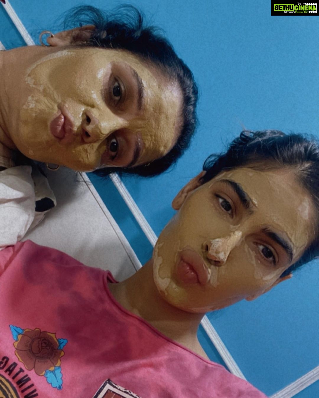 Karishma Sharma Instagram - Mama ur Love is the only selfless Love in this world. Thank you for always being there for me. I wouldn’t have been what or the person I am today without you and how much you went through to put my needs and me first always before yours. I love you, Happy Mother’s Day ❤️❤️❤️❤️🤗 @neelam.kewalramani.79