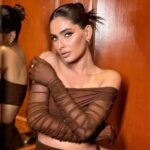 Karishma Sharma Instagram - @karishmasharma22 Looking absolutely stunninggg!! Makeup @jahnvibehll Hair @ishantkohli_hair Outfit @deme_love_