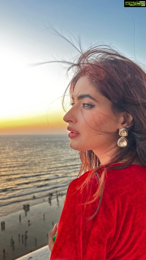 Karishma Sharma Instagram - Learning to live in moment 🥹🥰