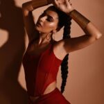 Karishma Sharma Instagram - I could make the party hot ❤️ Shot by @pehelaggarwal Styled by @rivashion Outfit @deme_love_ Earring by @so_fetch_love Makeup @makeupbykhushikhivishra Hair by @arifayadav_makeyougorgeous