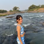 Karishma Sharma Instagram – Spend time with nature and it definitely gives you calmness back. 
Walking down the river, watching the beautiful sunset, played some baddie, did some yoga, ate like there’s no tomorrow, made friends. Quite a productive day in itself 
 
Let the nature soak in 🌞🌞

@silvertraq @auorstudio @⁨Karishma Sharma⁩