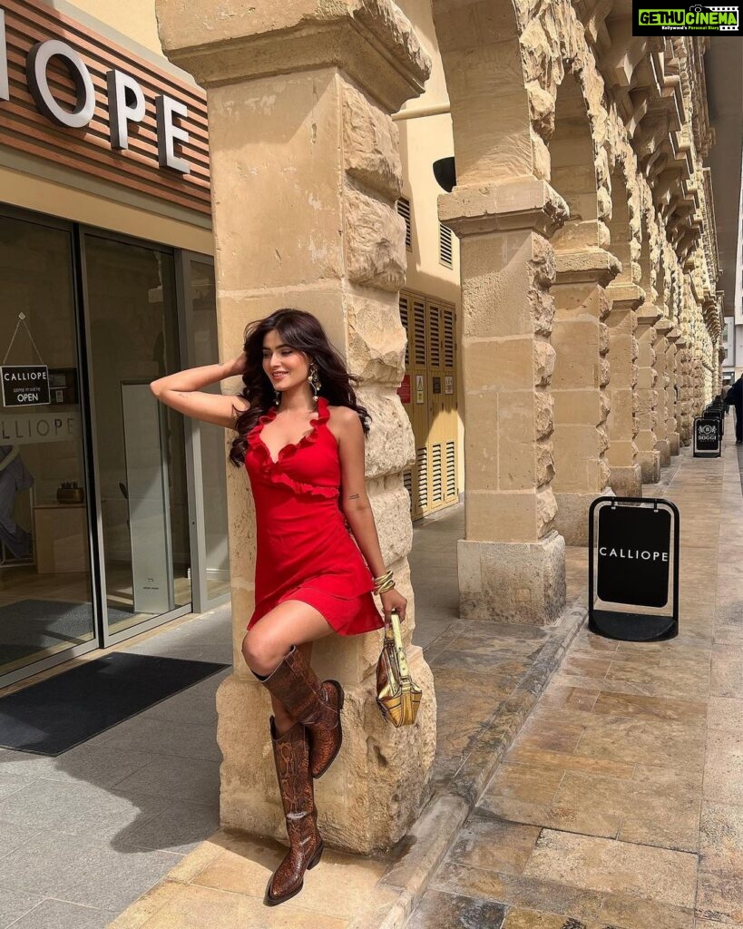 Karishma Sharma Instagram - Malta truly is a beautiful place, with its stunning architecture, picturesque streets, and crystal-clear waters. I had so much fun exploring its colorful streets and experiencing all that this amazing country has to offer, couldn’t stop smiling feeling the pure sunshine ☀️❤️ Many magical moments which I can’t wait to share with you guys soon 🥴🤫😍 Boots - @alohas Jewellery- @bloome.in Malta, Europe