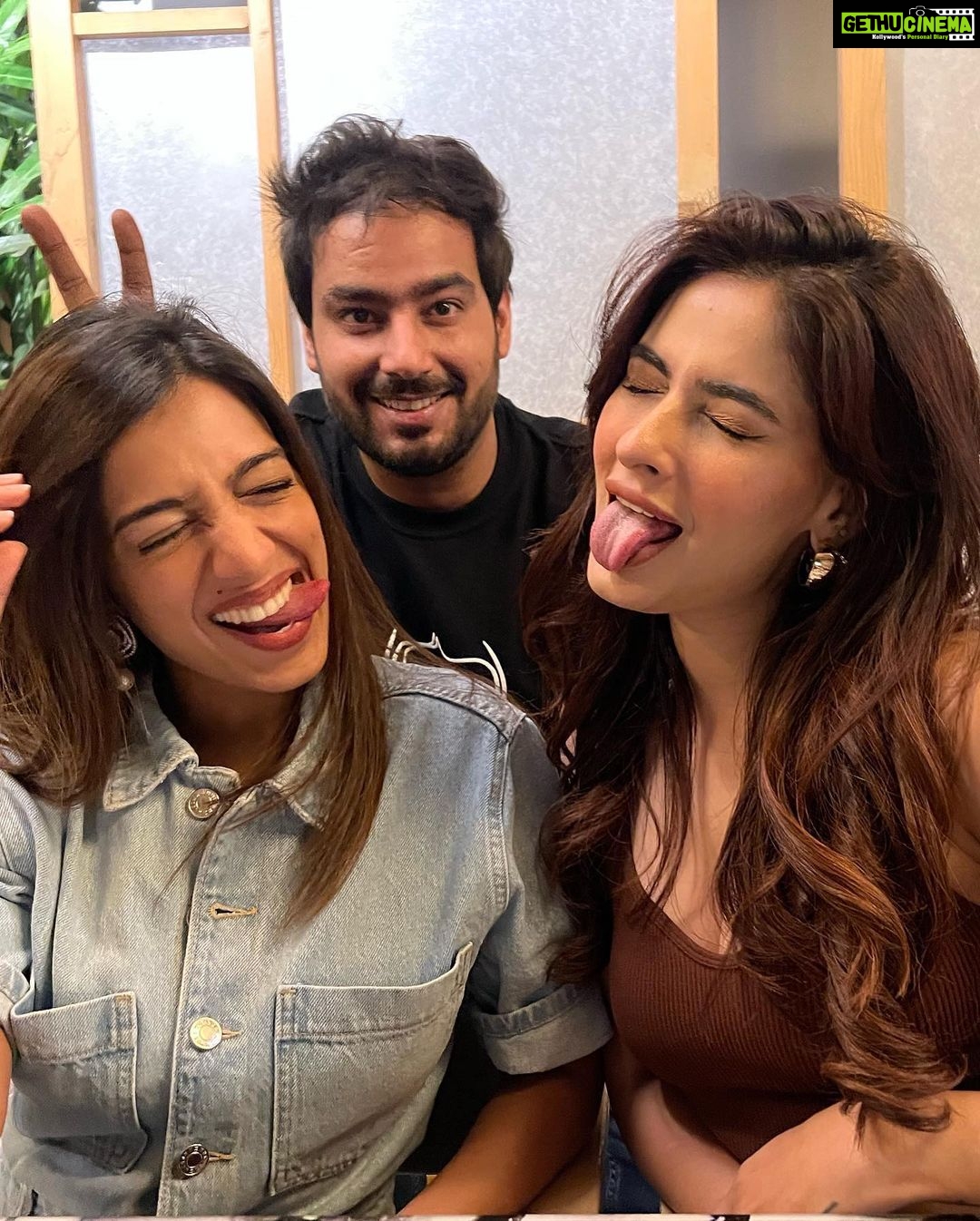 Karishma Sharma Instagram - Having good friends, good food, and friends who feel like family is a recipe for pure happiness. It is in these moments that we find solace, joy, and a renewed sense of purpose. The memories we create in these gatherings become the pillars of our lives, reminding us of the importance of nurturing and cherishing the relationships that truly matter.