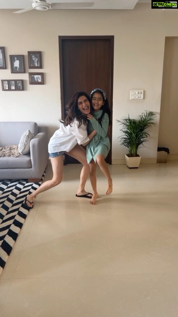 Karishma Tanna Instagram - Maasi + niece = fun reel 🥰 #reels #reelsinstagram #explore #trending