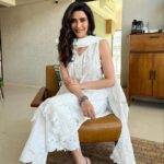 Karishma Tanna Instagram – That Indian feeling 🤓❤️

#potd #love #mood #instagram #explore