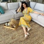 Karishma Tanna Instagram – Sunday 🧡

In love with these amaze carpets from my fav @humminghaus 
The products , quality and the service is just wow❤️
Thanku for making my house look gorgeous. 

Outfit by @chhavviaggarwalofficial 

#sunday #potd #love