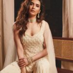 Karishma Tanna Instagram - 🤍🤍 . . . . Outfit- @jbyjannat Jewellery- @minerali_store @koharbykanika @aquamarine_jewellery Hair- @shefali_hairstylist.81 Styled by- @sukritigrover Assisted by- @vanigupta.23 Photographer- @visualaffairs_va