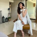 Karishma Tanna Instagram – That Indian feeling 🤓❤️
#potd #love #mood #instagram #explore