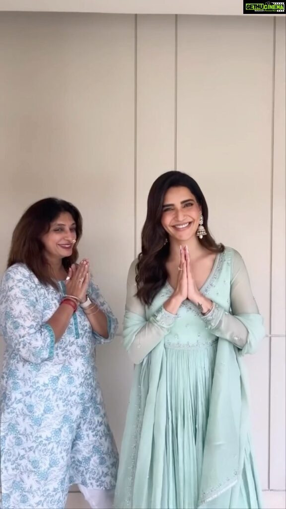 Karishma Tanna Instagram - A small reel on my trip to #ahemdabad for #scoop promotions. @netflix_in People here are so warm, so welcoming ❤🙏 Gujjus Rock 🤓😎