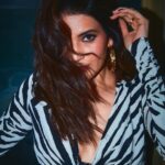 Karishma Tanna Instagram - 🖤🖤