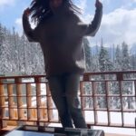 Karishma Tanna Instagram - Happiness level 🔝 #kashmir #love #travel #gulmarg