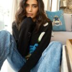 Karishma Tanna Instagram – Sweater weather gone soon 🥺🤓
Happy Sunday ❤️

@ravii_dixit 
@ananyaarora2013