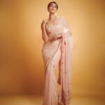 Karishma Tanna Instagram - 🤍🤍🤍 #saree #love #wedding #Indian #mood #potd