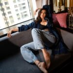 Karishma Tanna Instagram - Denim Blast 💥 📸 @deepak_das_photography Denim cape by @aniclothing.in Styled by- @ananyaarora2013 Assisted by- @__hitankshi Makeup by -@makeupbyvishakha Hair- @sujata_1810