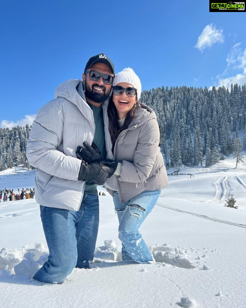 Karishma Tanna Instagram - Gulmarg ❤️⛄️ #love #travel #holiday #snow #kashmir