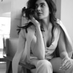Karishma Tanna Instagram - Current mood #mood #potd #instagood #karishmatanna Outfit by- @Marviza_official Shot by - @ravii_dixit Styled by- @ananyaarora2013 MUA- @makeitupwithsimmy Hair- @aartigupta5565 Concept- @theboltpr