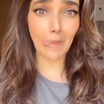 Karishma Tanna Instagram - Hi everyone 😊 Happy Monday ❤️ #reels #trending #reelsinstagram #karishmatanna