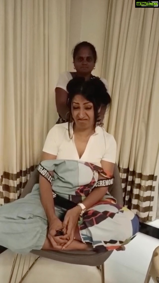 Kashmera Shah Instagram - I HATE MASSAGES @krushna30 @artisingh5 @vandanasajnaniofficial @rishaabchauhaan @munishakhatwani @nehaadhvikmahajan @manalijagtap @mukherjeeronita @rohitkverma @banerjeepuja @saraarfeenkhan
