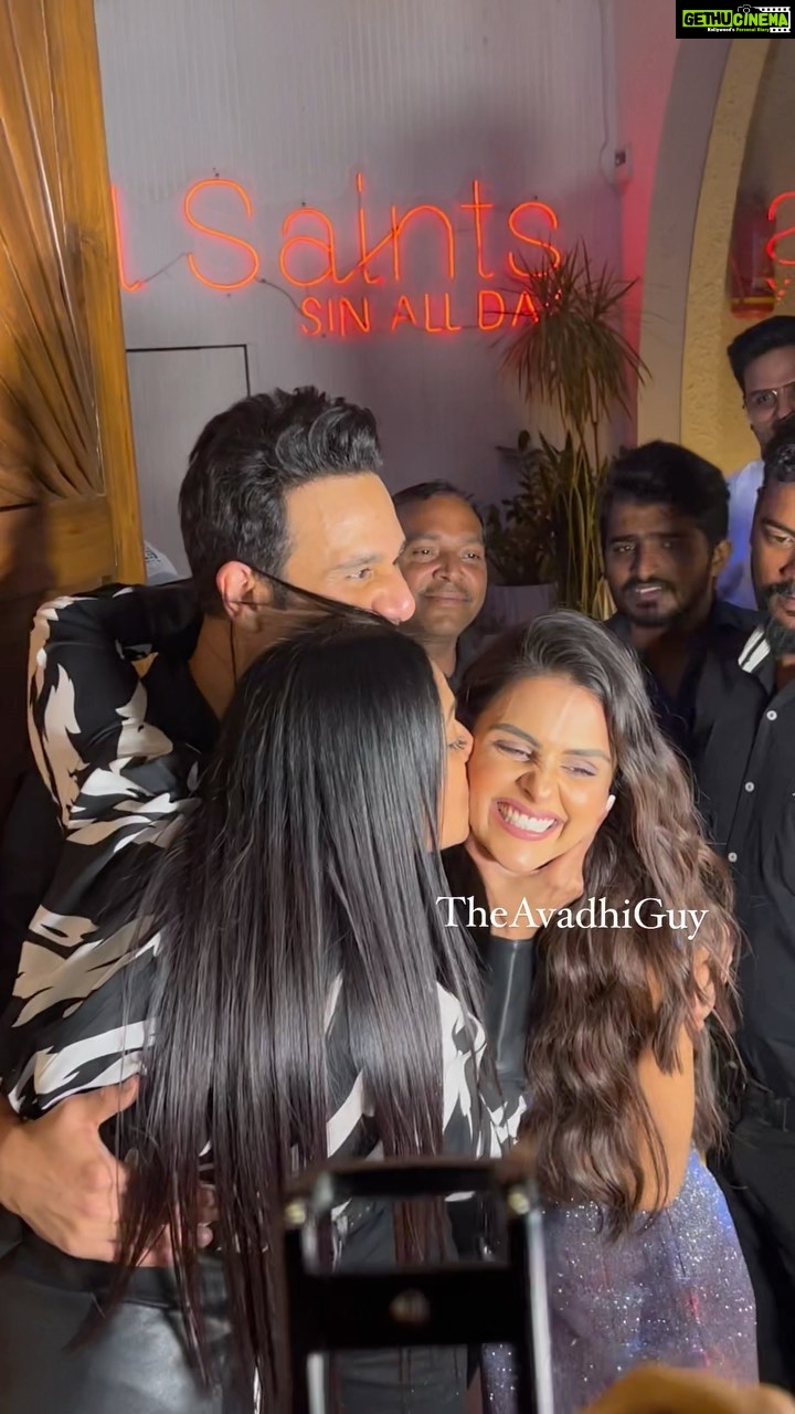 Kashmera Shah Instagram - #krushnaabhishek #kashmerashah & #priyankachaharchoudhary #priyankachoudhary #biggboss16 #biggboss #theavadhiguy @krushna30 @kashmera1 @priyankachaharchoudhary