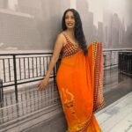 Kashmera Shah Instagram - People may not always tell you what they feel about you but they will Always show it. Pay Attention. Thank you @rohitkverma for giving me this fabulous saree to wear for the @timesnownavbharat awards for Visionary Leaders. Love ya. #kashmerashah #kashmirashah #sari #saree #rohitverma #orange #indianbeauty #actresshot #awards #bollywood #bollywoodactresses #directors #womendirectors