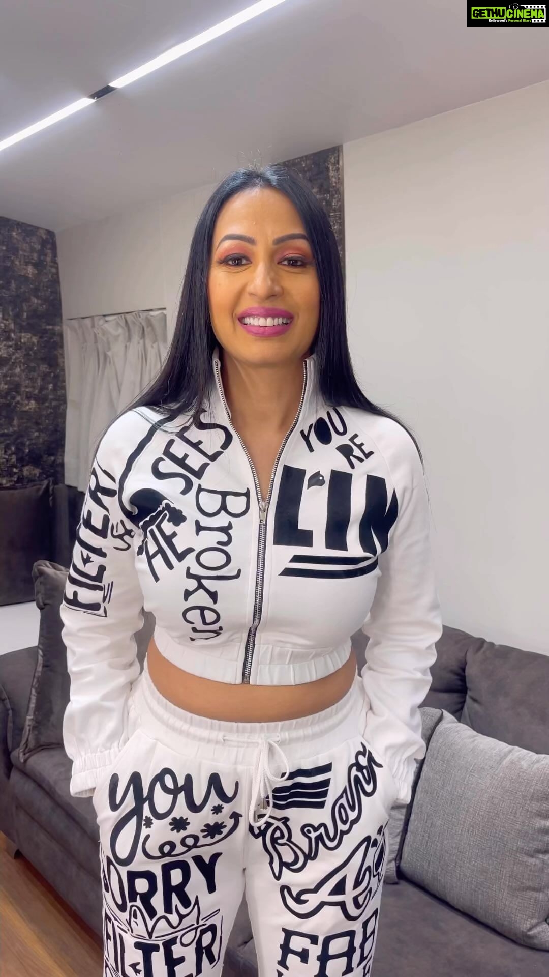 Kashmera Shah Instagram - Listen to what Bollywood Star @kashmera1 has to say about #MamaWedsPapa and her husband @krushna30 ! Thank You ma’am for your kind words and watching the movie trailer! Mama Weds Papa is releasing on February 17 at Theatres near you. @srihaan_cinecreations @subudhi @punyajitkanungo @krushna30 @the_jyotimishra @avisekh_rath @ritisha_ganguly @_nishita.priyadarshini_ @panigrahipriyankaa_official @asadnizamofficial @sk_azhar_ali Promotion Planning Team: @signature24productions