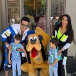 Kashmera Shah Instagram - Happy Birthday 5 th birthday my darlings. Thank you for making us relive our childhood again at #disneyland love you and god bless @krushna30 @rishaabchauhaan @artisingh5 @klosetbykash #chikupiku #rayanksharma #krishaangksharma #kashmerashah #kashmirashah #kash