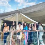Kashmera Shah Instagram - You can only have a fun time when you are around true friends @saraarfeenkhan @rohitkverma @vandanasajnaniofficial @tannazirani_ @nehaadhvikmahajan @munishakhatwani shot by @flamingo.productions an evening at the fabulous @boardwalkbyflamboyante in #alibaug #kittycats