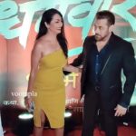 Kashmera Shah Instagram - https://bit.ly/Dharmaveer_Teaser सगळेच राजकारणी सारखे नसतात काही ‘आनंद दिघे‘ असतात एका धगधगत्या अग्निकुंडाची चरित्रगाथा मोठ्या पडद्यावर धर्मवीर , मुक्काम पोष्ट ठाणे १३ मे २०२२ @theprasadoak @pravin.tarde.9 @MangeshDesaiOfficial @shruti.marathe.1297 #GashmirMahajani @advramesh.pardeshi @sushantshelar80 @jaywantwadkar @snehal.tarde @sachin.narkarii @kedar.p.gaekwad @VikasPawarProducer @mahesh.ogale.50 @chinarmahesh.composerduo @chinar.kharkar @MandarKamalapurkarSoundDesign #UmeshJadhav @vishwajeet.joshi.14 saahil.desai.75 #DevendraGaikwad #MangeshKulkarni #AshwinPatil @zeemusicmarathi @zeemarathiofficial @zeetalkiesofficial #Dharmaveer #AnandDighe #zeestudios @i_m_kedar @klosetbykash @boofilmz #kashmerashah #kashmirashah #kash