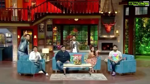 Kashmera Shah Instagram - Book for tickets now. The Kapil Sharma show along with its entire cast featuring @kapilsharma @krushna30 @kikusharda @chandanprabhakar @rajivthakur007 @sumonachakravarti are coming to a city near you. Book online See you all soon