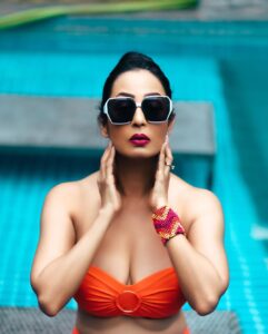 Kashmera Shah Instagram - Some laugh at me because I am different I laugh at them because they are all the same. @boofilmz @klosetbykash @krushna30 #kashmerashah #kashmirashah #kash #klosetbykash #hot #sexy #love #beautiful #model #follow #cute #like #instagood #fashion #girl #beauty #summer #instagram #photography #style #followme #picoftheday #cool #fitness #pretty #fun