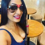 Kashmera Shah Instagram - In three words I can some up life for you. IT GOES ON. @kashmera1 @krushna30 @boofilmz5 @klosetbykash #kashmerashah #kashmirashah #kash #klosetbykash #sexy #bollywood #bollywoodsongs #bollywooddirectors #womendirectors #bollywoodhot #bollywoodmovies #bollywooddance #bollywooddance #babe #bae