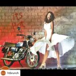 Kashmera Shah Instagram - Link in the profile. Do check @htbrunch @dineshrahejaworkshop #kashmerashah #kashmirashah #kash #kashisback #klosetbykash @krushna30 @artisingh5 @rishaabchauhaan @boofilmz #womenempowerment #womendirectors #bollywood #bollywoodhot #model #sexy #sensuous #style #elan #dusky When I was 22... Actor Kashmera Shah takes a trip down the memory lane and talks about life when she was 22. 1. Kashmera when she was 22 (inset) and today at 50 2. Kashmera when she was a sox-month-old baby 3. Posing with her family, including her renowned grandmother, Hindustani classical singer, Pandita Anjanibai Lolekar (top row, second from left) 4. With her uncle Ram, mother Suvarna Anjali, dog Shrikhand and cousin Monty 5. With her mama (maternal uncle), the famous tabla player Sairam Banker 6. With her co-contestants at Ms Tourism International 7. Kashmera representing India at the Ms Tourism International in Turkey in 1995, where she won the best National Costume award 8. Clicked by actor Boman Irani during a shoot for a clothing brand in 1995 9. While shooting for a motorcycle brand in 1994 #AllNewHT #FirstVoiceLastWord #wheniwas22 #nostalgia #downthememorylane
