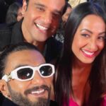 Kashmera Shah Instagram - With two of the most versatile and multi talented actors of this century, the high energy and high spirited @ranveersingh and the funny and absolutely lovable husband of mine @krushna30 I am so happy to see both of you in the same frame. Kickass with more fun work #highspirited #highenergy #lovable #goodlioking #talented #bollywoodmen #sexydudes #fun #kashmerashah #kashmirashah #kash #krushna #ranveersingh