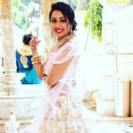 Kashmera Shah Instagram - It’s no use going back to yesterday as I was a different person then. I live every day as new day new experience. Love the moment. Feel the wind. DM for the price of this outfit. Worn once only and almost new now. Coming to you by @klosetbykash @kashmera1 #kashmerashah #kashmirashah #kash #kashmir #kashdoll #kashisback #diva #bollywood #bollywoodsongs #bollywooddirectors #womendirectors #star #girl #women