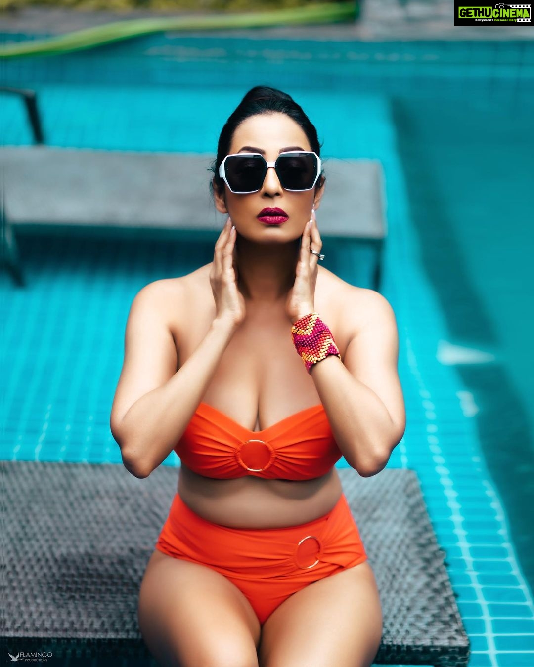 Kashmera Shah Instagram - πΈπΈ ππ» @kashmera1 πΈ @flamingo.productions π¨π»βπ» @being_flamingo π€³πΌ @pixelganache π @ekostay #bts #reel #reels #btsimagines #btsedits #reelsinstagram #fashion #fashionstyle #fashionblogger #actor #model #bikni #hot #hotactress #hotmodel #biknimodel #biknishoot #biknigirl #biknibody #bikniactress Mumbai, Maharashtra