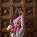 Kashmira Pardesi Instagram - Makar Sankranti chya hardik subhechha. Wishes for Pongal, Bihu, Lohri ♥️✨ Photography @deepak_durai_photography Stylist- @labelswarupa Managed- @arunprajeethm