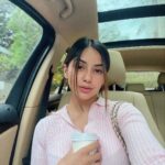 Kashmira Pardesi Instagram - How could I not click these, my favourite season is here 🌧️🌧️🌧️