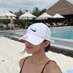 Kashmira Pardesi Instagram - Find me under the palms 🌴🌊 @touronholidays @heritanceaarah #touron #touronmaldives #HeritanceAarah #HeritanceHotelsandResorts #HeritanceExperience #SunnySideofLife #PremiumAllInclusive Heritance Aarah