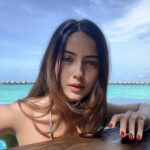 Kashmira Pardesi Instagram - On island time 🏝️🐚🧜🏻‍♀️ @touronholidays @heritanceaarah #touron #touronmaldives #HeritanceAarah #HeritanceHotelsandResorts #HeritanceExperience #SunnySideofLife #PremiumAllInclusive
