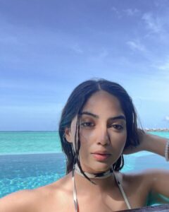 Kashmira Pardesi Instagram - On island time 🏝️🐚🧜🏻‍♀️ 

@touronholidays @heritanceaarah 

#touron #touronmaldives #HeritanceAarah #HeritanceHotelsandResorts #HeritanceExperience #SunnySideofLife #PremiumAllInclusive