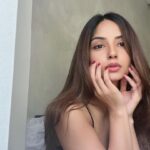 Kashmira Pardesi Instagram - When I say I’ll be there in two mins 📸