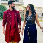 Kaveri Priyam Instagram – Haste Haste Kat Jayen Raste😀
#Amveer #dildiyaangallaan