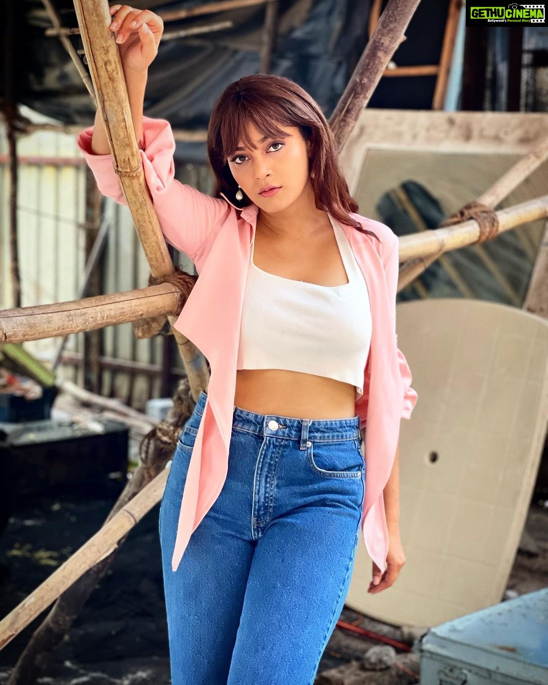 Kaveri Priyam Instagram - Springing into the new season.🌸