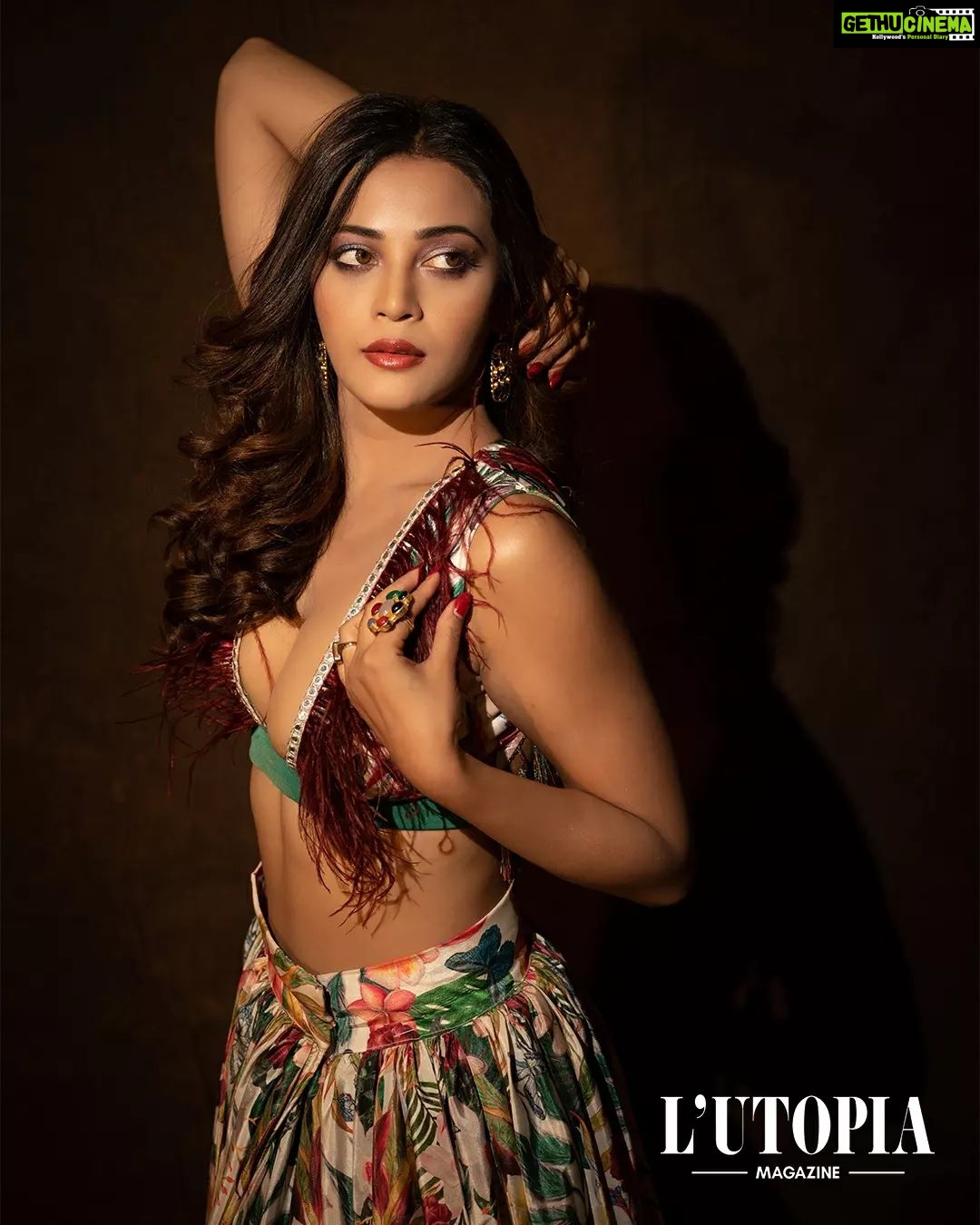 Kaveri Priyam Instagram - Talking about her upcoming projects she tells us, “ I am super excited for my upcoming show which is going to air on Sony Sab very soon. The name is ‘Dil diyan Gallan’ and as the name suggests, it's a Punjab based story. So I am looking forward to it, playing a new character, getting into someone else’s shoes. I am super excited for it and also for my new music video which is going to be released soon. . . Actress - Kaveri Priyam @kaveripriyam_official Magazine - L’utopia Magazine @lutopiamagazine Editor-in-chief - Aparajita Jaiswal @davis_griffo Co-founder - Rahul Kumar @thewildstallion.in Photographer : @deepak_das_photography Stylist : Purva Bansal @purvabansal5 Purva Bansal @purva.bansal Outfit : Dimple Shroff @labeld Jewellery : ITAHDNURA KOLLECTION @itahdnura Publicists - Ocean Media PR @oceanmediapr Interview - Anushka Sharma @anushkatintin . . . . #lutopia #lutopiamagazine #magazinecover #magazinefeature #kaveripriyam #artists #celebrity #interview #womenempowerment #womensday #actress #actor #fashion #glamour Mumbai - मुंबई