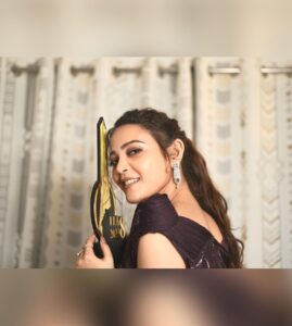 Kaveri Priyam Instagram - 'The woods are lovely, dark and deep, But I have promises to keep, And miles to go before I sleep, And miles to go before I sleep.’ Pc @_therahulsharmaa_ Styled by @the_adhya_designer Makeup &hair @amuthevar Jewellery : @shagnaofficial Brand PR @mediatribein @rimadidthat Footwear : Jewellery : @shagnaofficial Brand PR @mediatribein @rimadidthat Footwear : @lynindia.official
