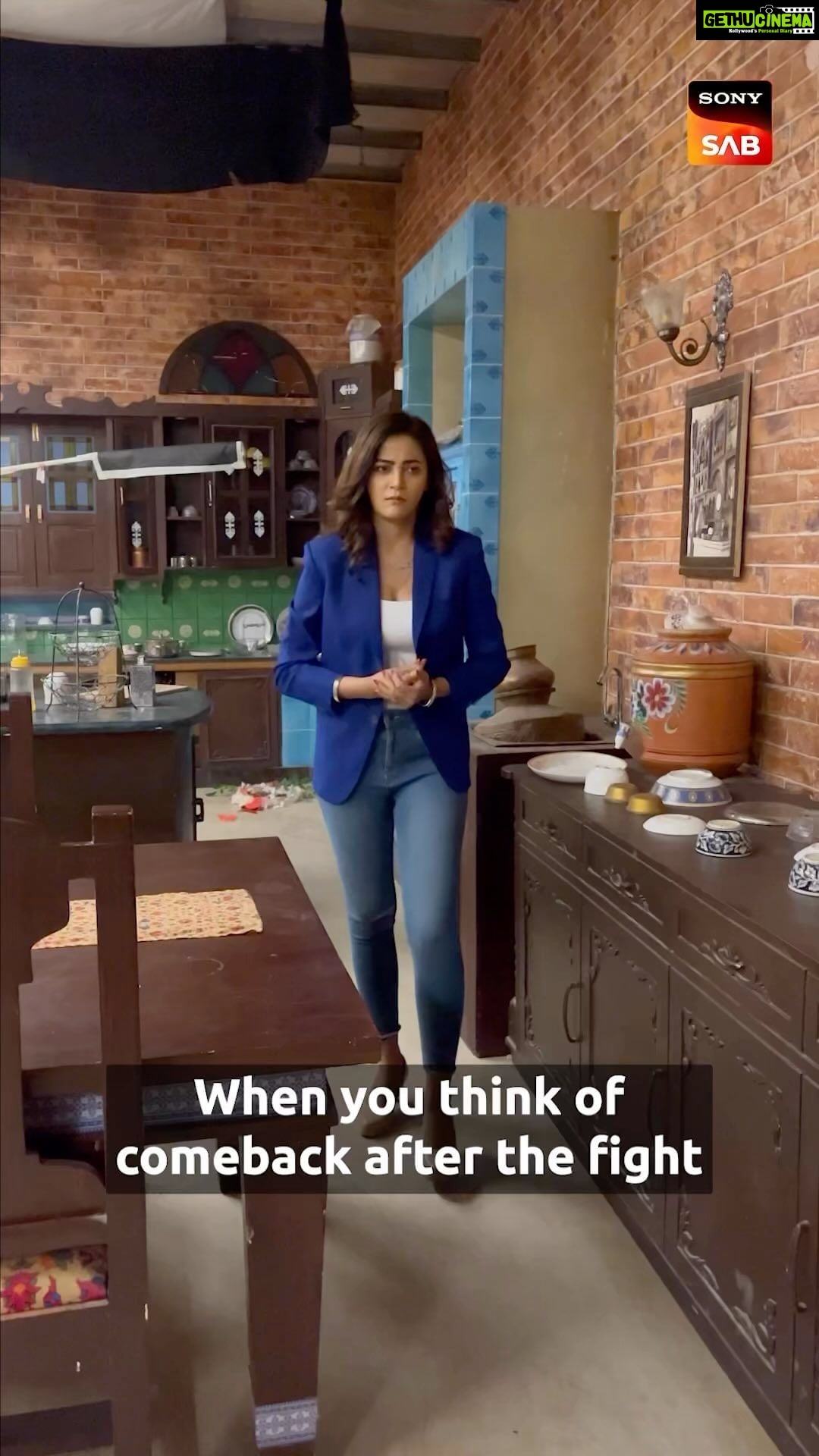 Kaveri Priyam Instagram - Why god why? Aisa kyun karte ho aap hamesha! 😩 Dekhiye #DilDiyaanGallaan Mon-Sat raat 7:30 baje, sirf Sony SAB par. #NewShow #DilDiyaanGallaanOnSAB #reelsonsony #reelsonsab #BTSWithArtist