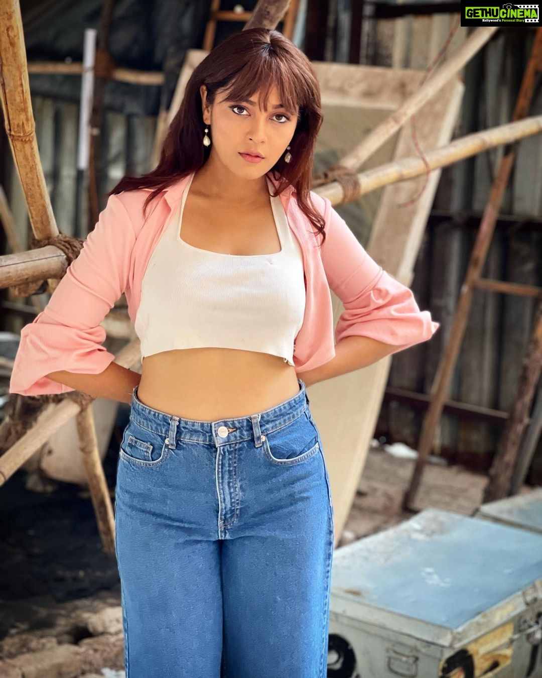 Kaveri Priyam Instagram - Springing into the new season.🌸