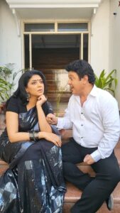 Kavita Kaushik Instagram - Too much fun when you work with your colleagues from almost 15 years back ! From Kahaani Ghar Ghar ki to F.I.R and now #pmt Pyaar mei Tunn !