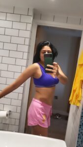 Kavita Kaushik Instagram - 20 days Transformation (i got lazy and enjoying the Goa life a bit too much, also got addicted to colas n limcas and desserts , always a bad idea for someone who loves abs) ! Still some chiseling to be done but not bad with NO DIET, Only healthy n seasonal local grown home food and one hour of KK style yoga ! Real body Real Goals ! Now that's the yogic life I can live with ! Who says Social media is all about showing the best , here you can see the bad to good ! #ThodiAyyashiThodaDiscipline #yogasehoga